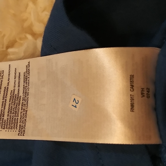 New Jordan long sleeve tee. - Picture 11 of 16